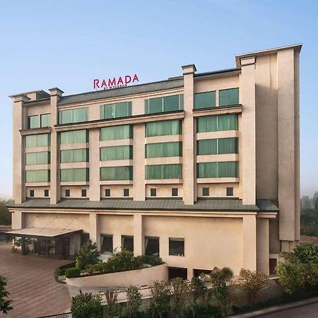 Ramada By Wyndham New Delhi Pitampura Otel Dış mekan fotoğraf
