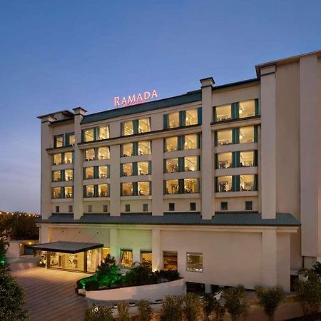 Ramada By Wyndham New Delhi Pitampura Otel Dış mekan fotoğraf